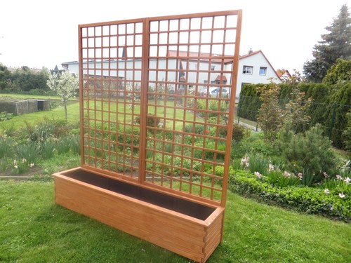 Pflanzkübel mit rankgitter - mit,