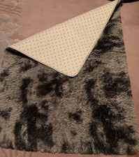 Teppich  170 cm  x 120 cm  Teppich neuwertig