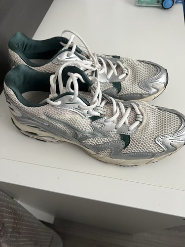 Mizuno wave rider sneaker - mizuno,