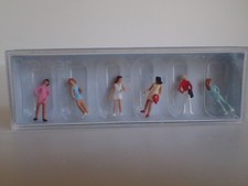 Preiser Teenager Girlys