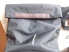 Basil Fahrrad -Packtasche  16 x 40 x 35 cm  in Schwarz