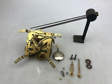 Alter Uhrmacher Bedarf Ersatzteil Uhrwerk + Zubehör von Kaminuhr Tischuhr /111