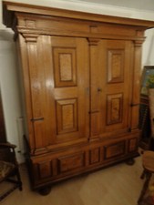 antiker Dielenschrank