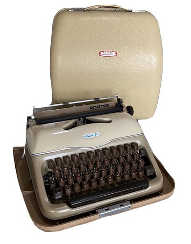 Vintage kofferschreibmaschine - vintage,