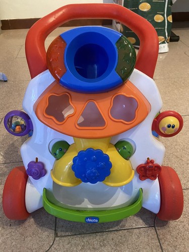 Kinderspiel erste schritte - kinderspiel,