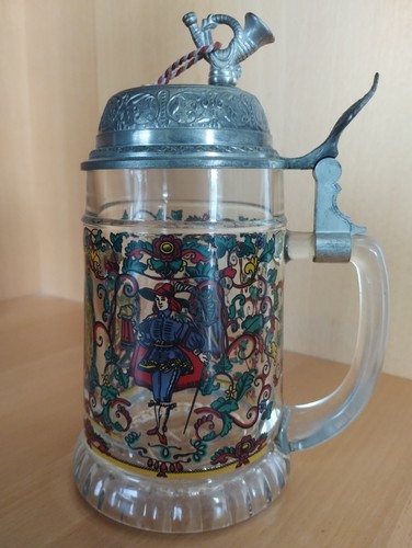 Bierkrug glaskrug mit spieluhr
