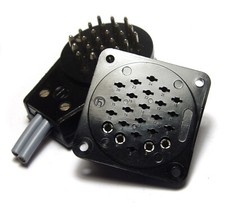 Hirschmann Stecker & Buchse, 24-polig f. Oldtimer Radio / Jukebox, Mes & Meb 240