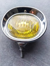 Alter, ovaler Hella Nebelscheinwerfer mit gelbem Glas für Old-/Youngtimer