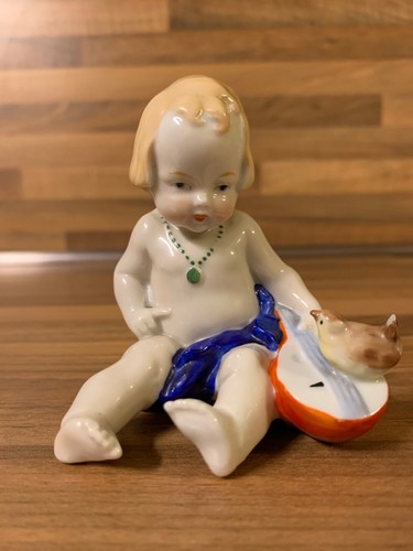 Alte figur von - (,