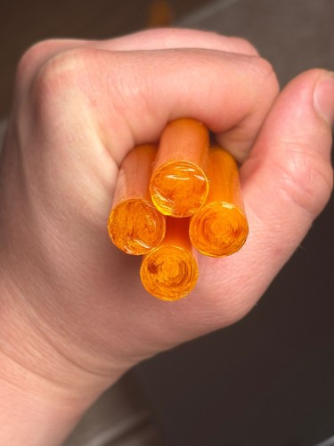 1kg cherry amber bakelite rods - 1kg,