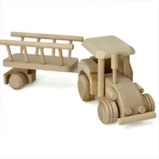 Traktor aus holz - aus, anhänger