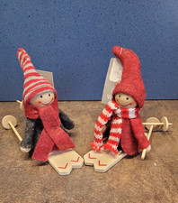 2 Stück Filz Wichtel auf Ski