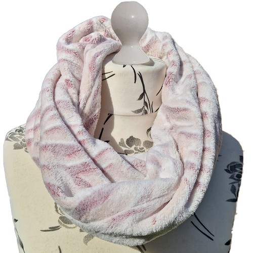 Snow tiger print - print, fleece
