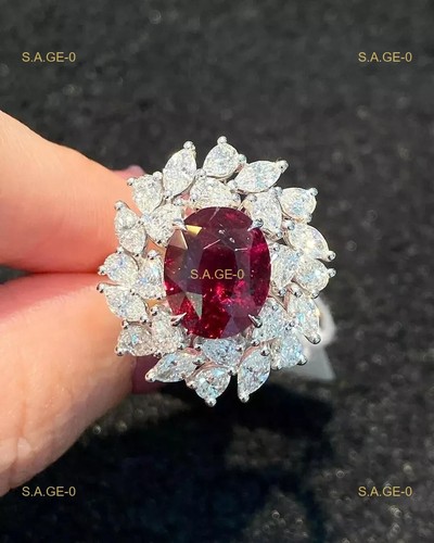 Ovaler roter - 5,08, ct