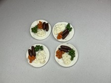 4er Set Miniatur Puppenhaus Speiseteller - Würstchen, Maische & Gemüse - Maßstab 1:12