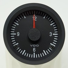VDO Cockpit International Quarzuhr Uhr 24 Volt