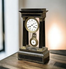 Französische antike Boulle-Uhr. China an der Glocke