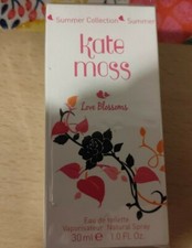 Kate moss love - moss, blossom