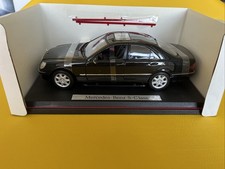 Modellauto 1:18 Mercedes Benz