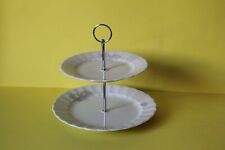  zweistöckige Etagere Teller