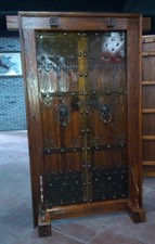 Antike Mittelaltertür