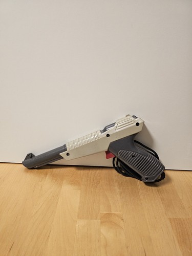 Nintendo nes light - light, zapper