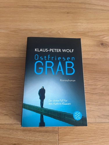 Ostfriesengrab von klaus peter - ostfriesengrab,