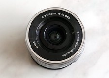 SONY SELP1650 • STANDARD