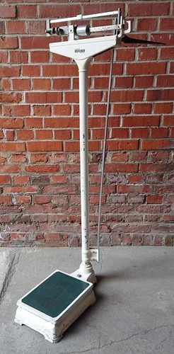Alte waage personenwaage arzt - waage,