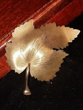 Brosche 14k vergoldet Krementz© Blatt (B7)