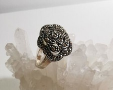 Elegant Marcasite Ring "Rose"
