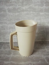 Tupperware Piroschka 1,2 l Kanne 1200 ml beige Wasserkanne Saftkanne ohne Deckel