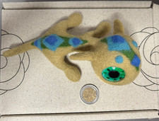 Drache, Figur aus Filz, Dekoration