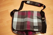 Dakine Laptoptasche Damen Umhängetasche kariert rot grau weiß