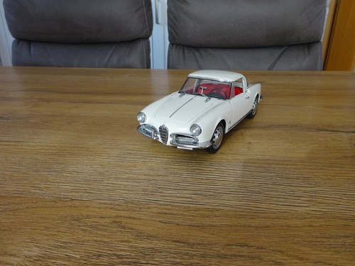Autoart millemnium alfa romeo - millemnium,