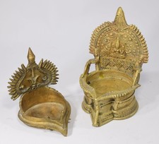 2x alte indische LAKSHMI ÖLLAMPE Messing Bronze Indien Hinduismus Tempel Leuchte