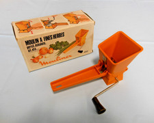 Vintage - alte manuelle MOULINEX Kräutermühle Kräuter Mouli Nr. 443 - mit OVP