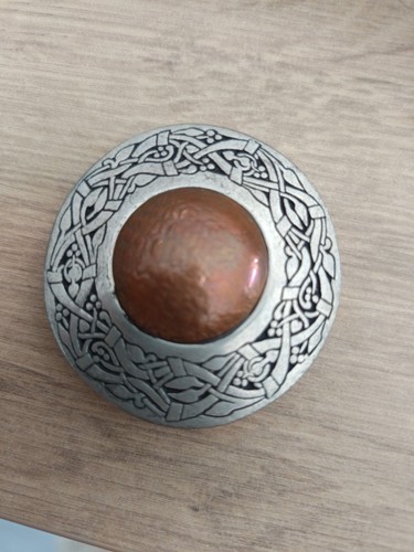 Justin keltische brosche - justin,