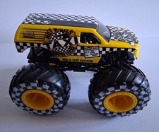 Hot Wheels  Monster Trucks 1:64 TAXI 