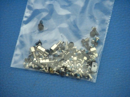 Schraubensatz amilo 1437g - schraubensatz,