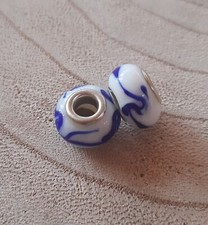2er Set Glas Bead blau weiß gemustert Charm Stopper für Charm Armband oder Kette