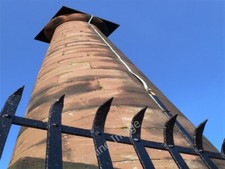 Foto 6x4 Die Seelersäule, Hoylake rote Sandsteinsäule auf Caldy Hill um 2009