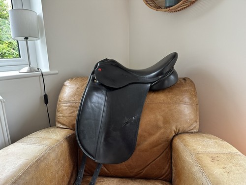 Albion dressursattel m - 17",