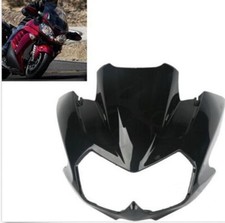 Glänzend schwarze Kanzel