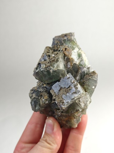 Fluorit mit pyrit - pyrit,