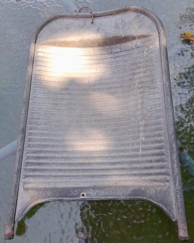 Waschbrett alt aus verzinktem
