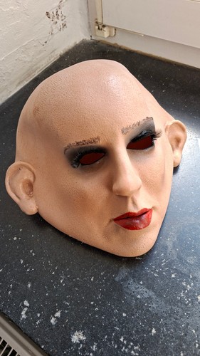 Latexmaske kira wimpern - latexmaske, +wimpern