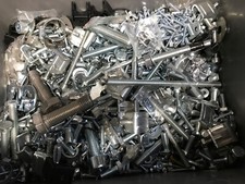 10 Kg Schrauben Muttern Scheiben und sonstiges