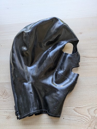 Latex maske oddia - oddia, schwarz