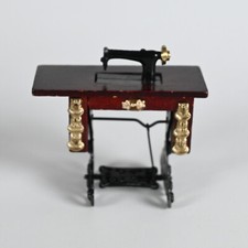Puppenhaus Möbel Nähmaschine Singer 1:12 Miniatur mit Tisch 8x7cm Vintage